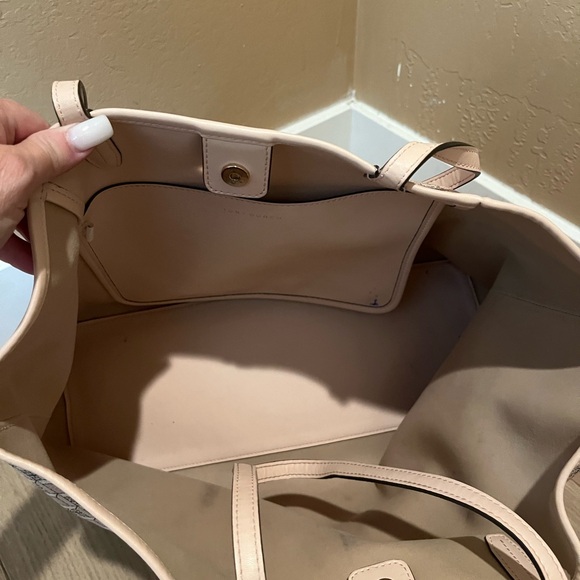 Tory Burch Geo Logo all over Tote - Picture 6 of 8